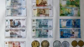Что с наличными в России в Светофор